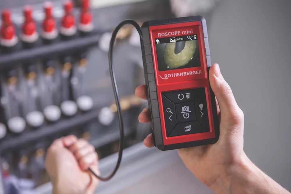 Rothenberger Roscope Mini Hand-Held Inspection Camera With 2 1/2" Colour Screen - Image 2