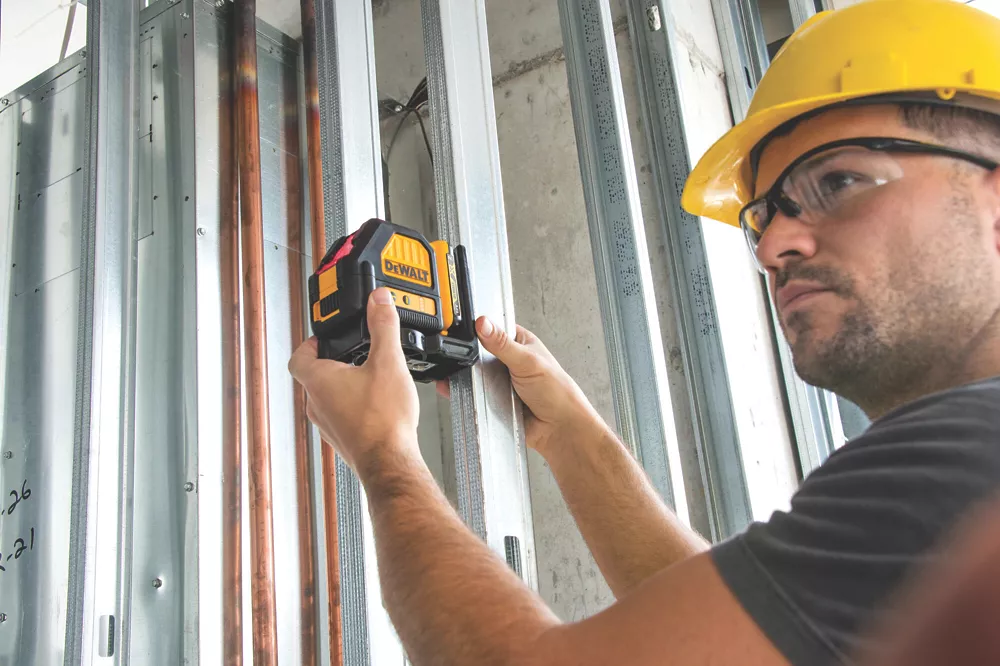 DeWalt DCE088D1R-GB 12V 1 X 2.0Ah Li-Ion XR Red Self-Levelling Cross-Line Laser Level - Image 5