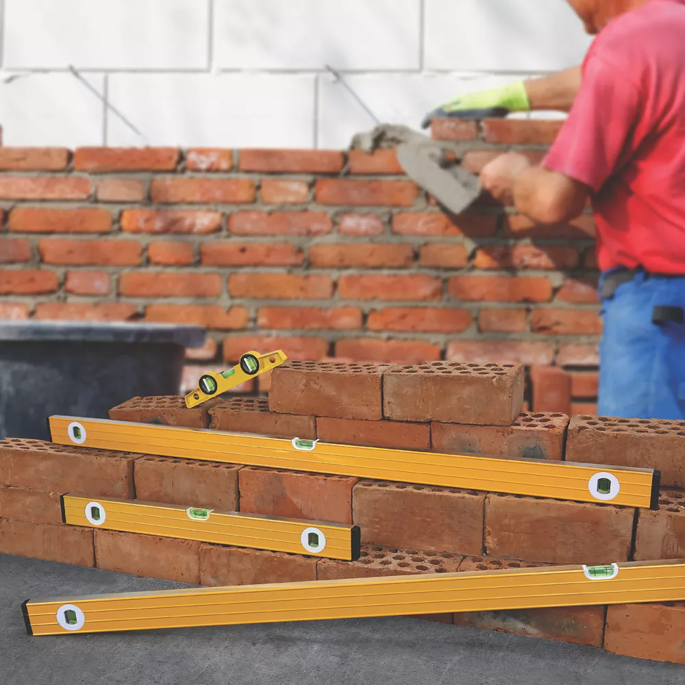 Essentials Aluminium Level Set 4 Pieces - Image 3